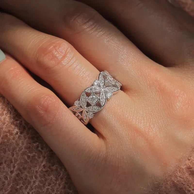 Huitan Hollowed-out Flower Wide Women’s Rings Exquisite Shiny Cubic Zirconia Finger Accessories Trendy Wedding Bridal Jewelry