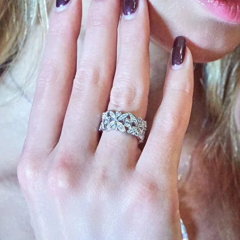 Huitan Hollowed-out Flower Wide Women’s Rings Exquisite Shiny Cubic Zirconia Finger Accessories Trendy Wedding Bridal Jewelry